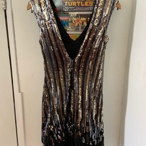 XS Bebe glittery dress